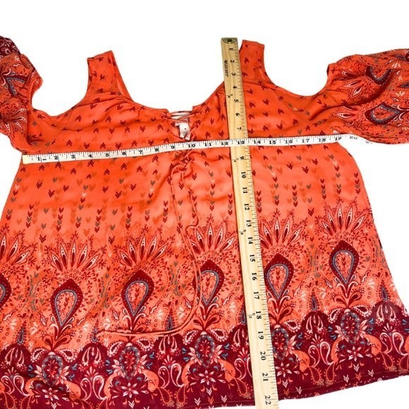 Cold shoulder sheer light floaty top by Arizona - Picture 6 of 8